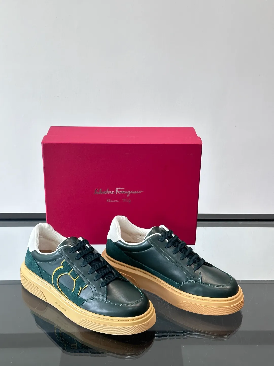 Men's men's shoes 💰440 [New style] 🏃‍♂️🏃‍♂️[Ferragamo] Ferragamo - High-end quality original order·Casual sports shoes -Upper: 🔝Nappa calfskin, suede calfskin, shoe body. Sewing brand totem, tongue air pressure brand logo -Inner: water-dyed cowhide -Outsole: ultra-light TPU foam rubber; molded outsole -Ultra-high quality control and fine workmanship: outstanding (high-end, extravagance, grade) -Size: 38-45 (46, can be customized)